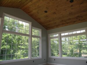 A Signature Decks & Construction three or four seasons room